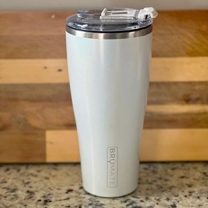 Ice White NAV XL 32oz Brumate